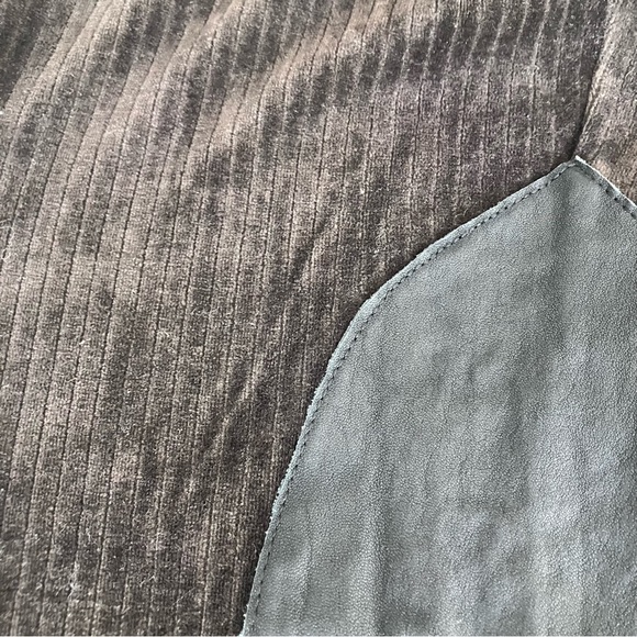 Vince brown corduroy riding pant w/leather patches - Picture 6 of 9